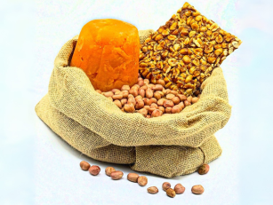 Whole Groundnut Chikki